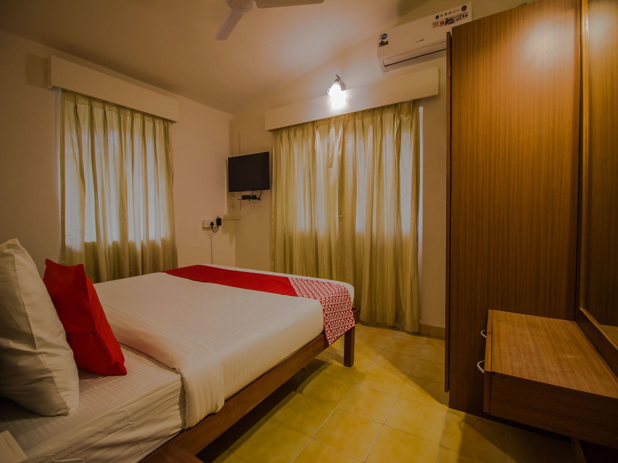 Oyo Flagship 13853 Shruti Resort Calangute Exterior foto